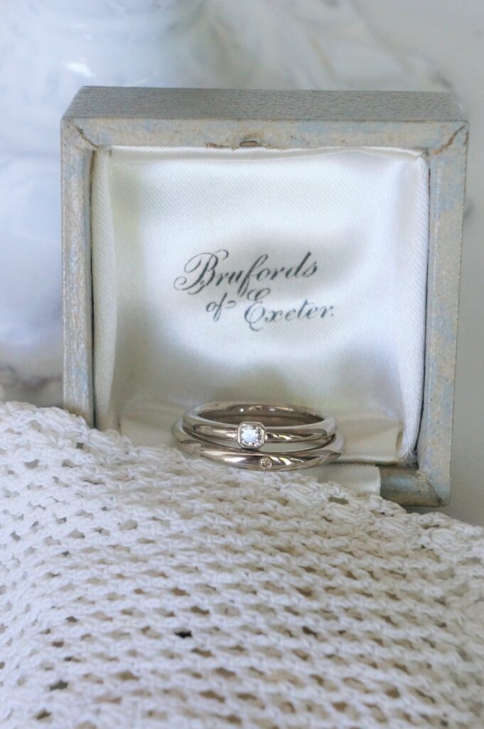 それぞれにお気に入りの煌めきを♡　結婚指輪