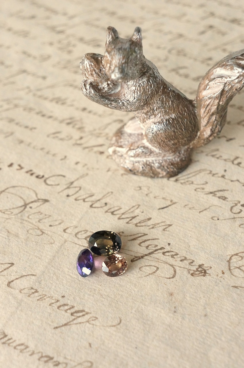 １００石以上のルース コレクションのご紹介を始めました！